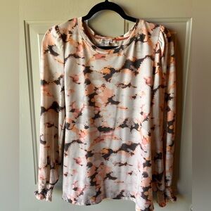 Rose + Olive Long sleeve tee shirt Size Large